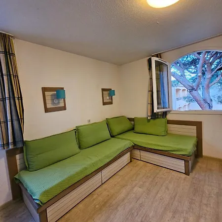 Апартаменты 6 Pers A St Raphael Avec Piscine *